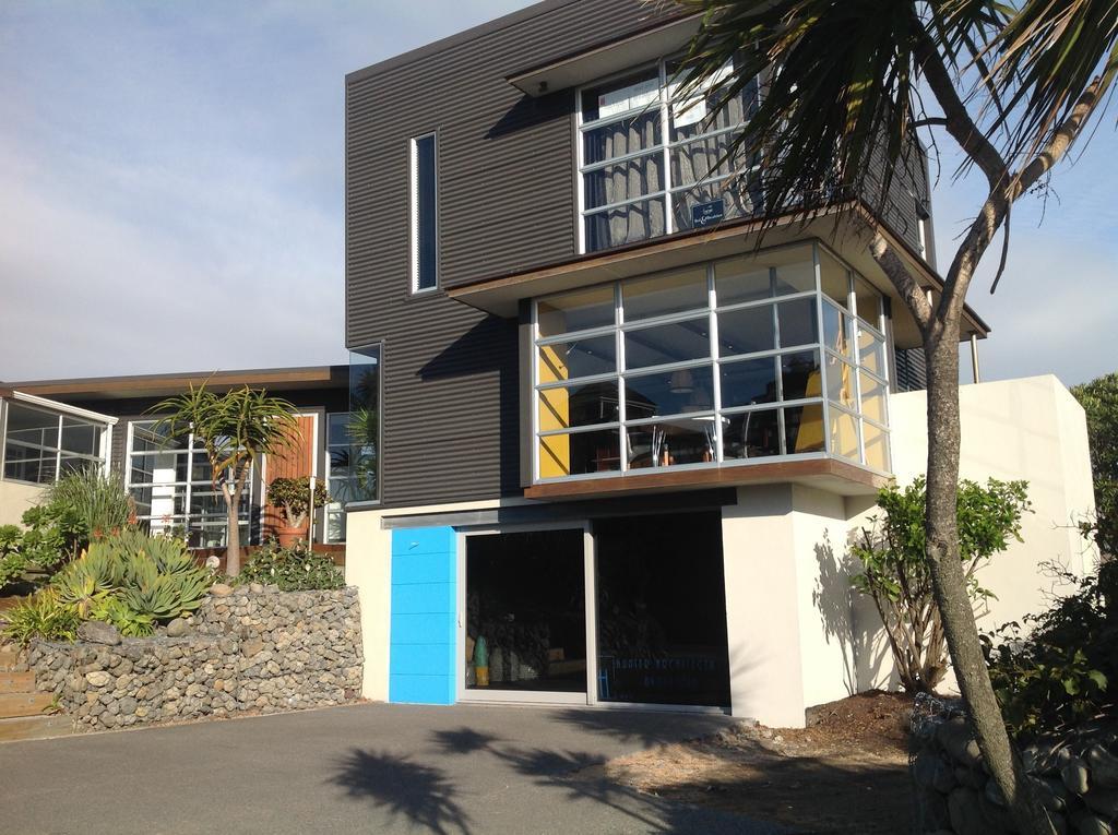 Top Floor Bed&Breakfast Paraparaumu Buitenkant foto