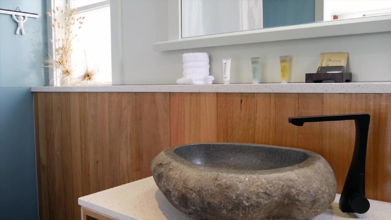 Top Floor Bed&Breakfast Paraparaumu Buitenkant foto